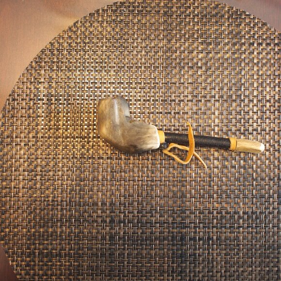 Native American Handcrafted Prayer Pipe - Picture 1 of 4
